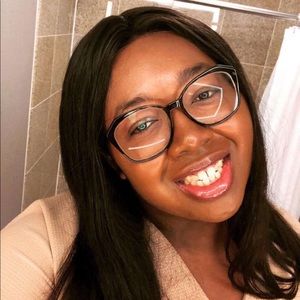 Meet your Posher, Naomi